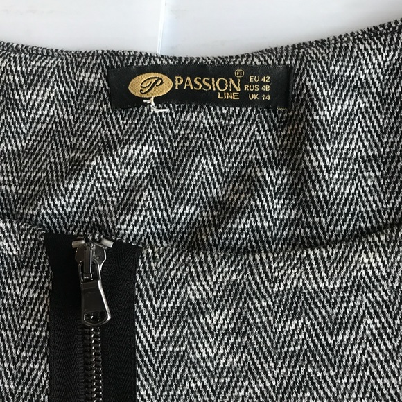 Preloved Dress size UK14 EU42 US 10 grey with black stretchy fabric - Picture 9 of 11